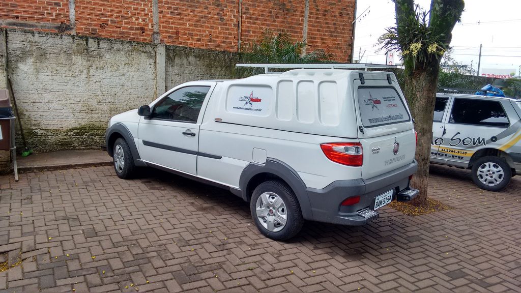 Capota de Fibra para Fiat Strada